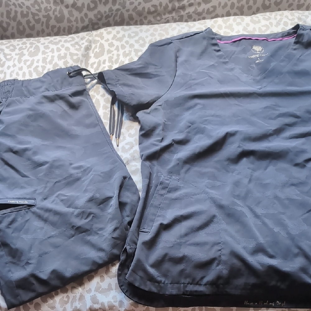 Healing Hands Gray Camo Scrub Set